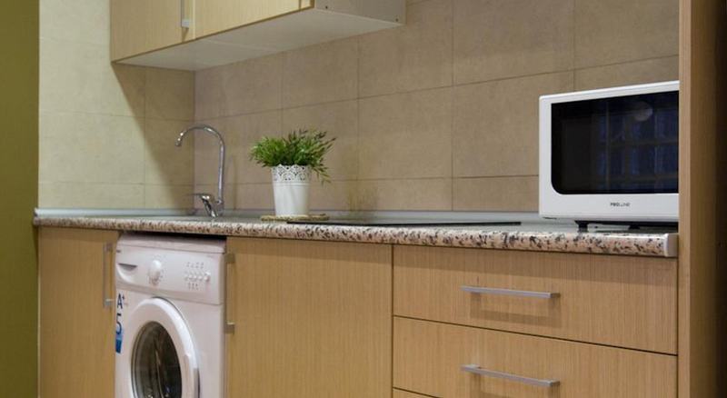 Apartamentos Apr Numancia มาดริด ภายนอก รูปภาพ