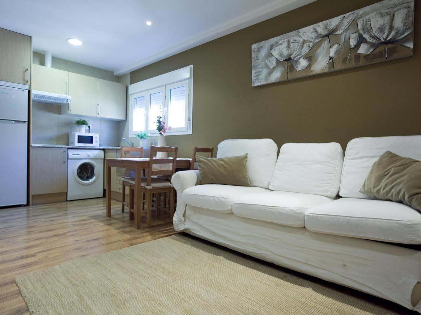 Apartamentos Apr Numancia มาดริด ภายนอก รูปภาพ