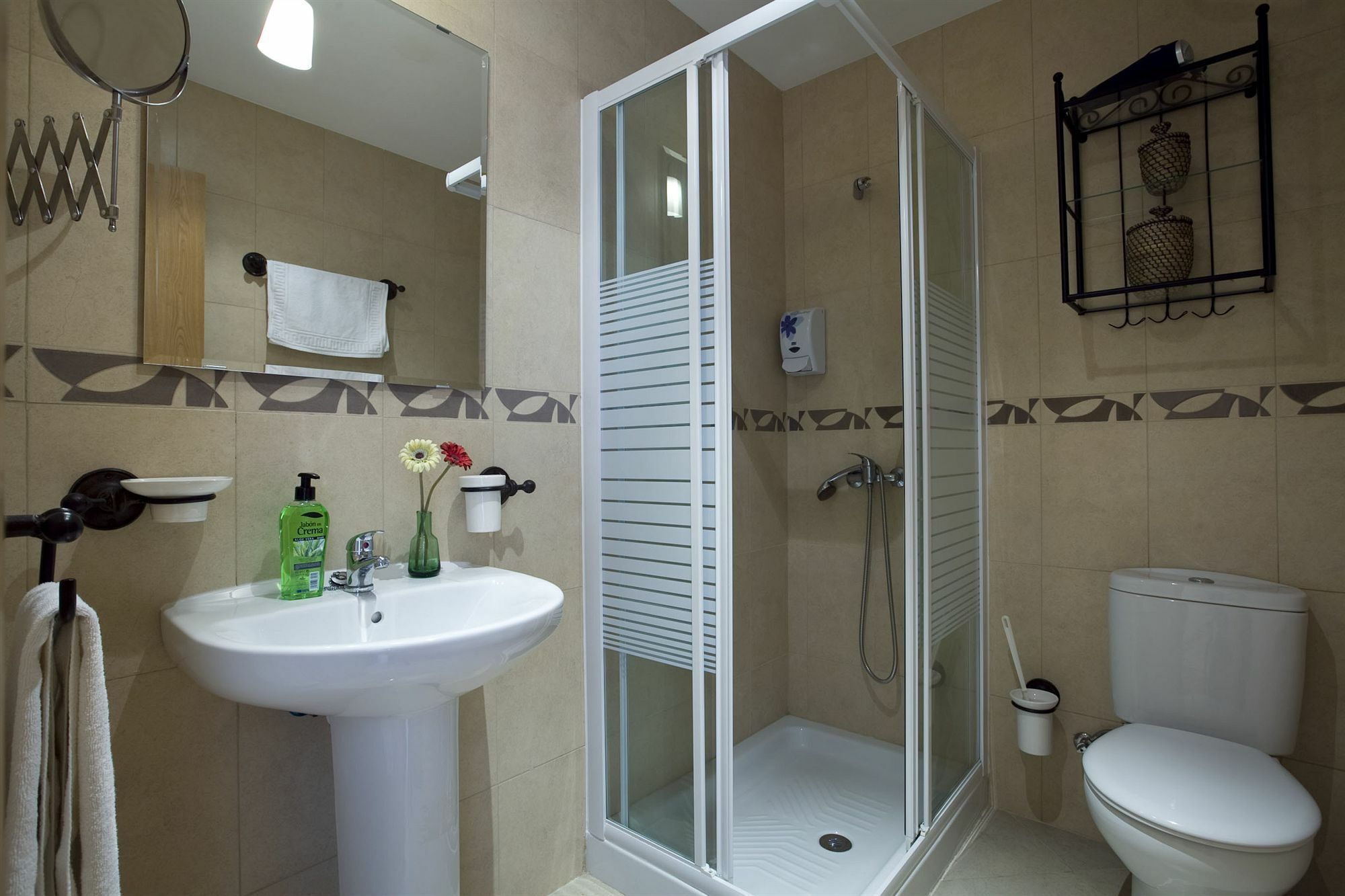 Apartamentos Apr Numancia มาดริด ภายนอก รูปภาพ